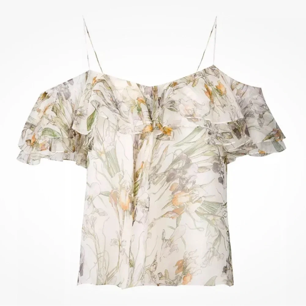 Alexander McQueen Floral Frill Cold Shoulder
Women's Ivory Top Size 42 (L) - Picture 4 of 12